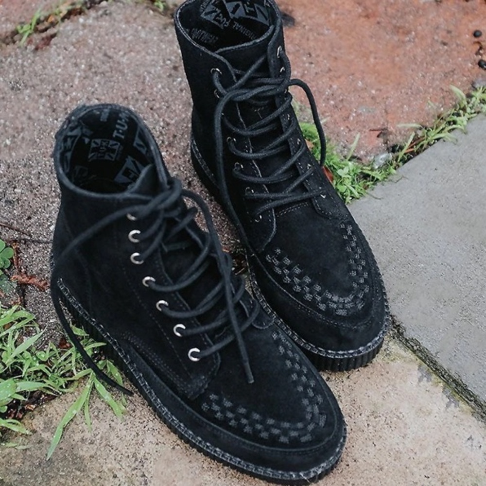 TUK Footwear